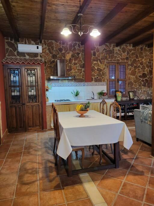 La Buganvilla, Descanso Entre Olivares 奥尔纳丘埃洛斯 外观 照片